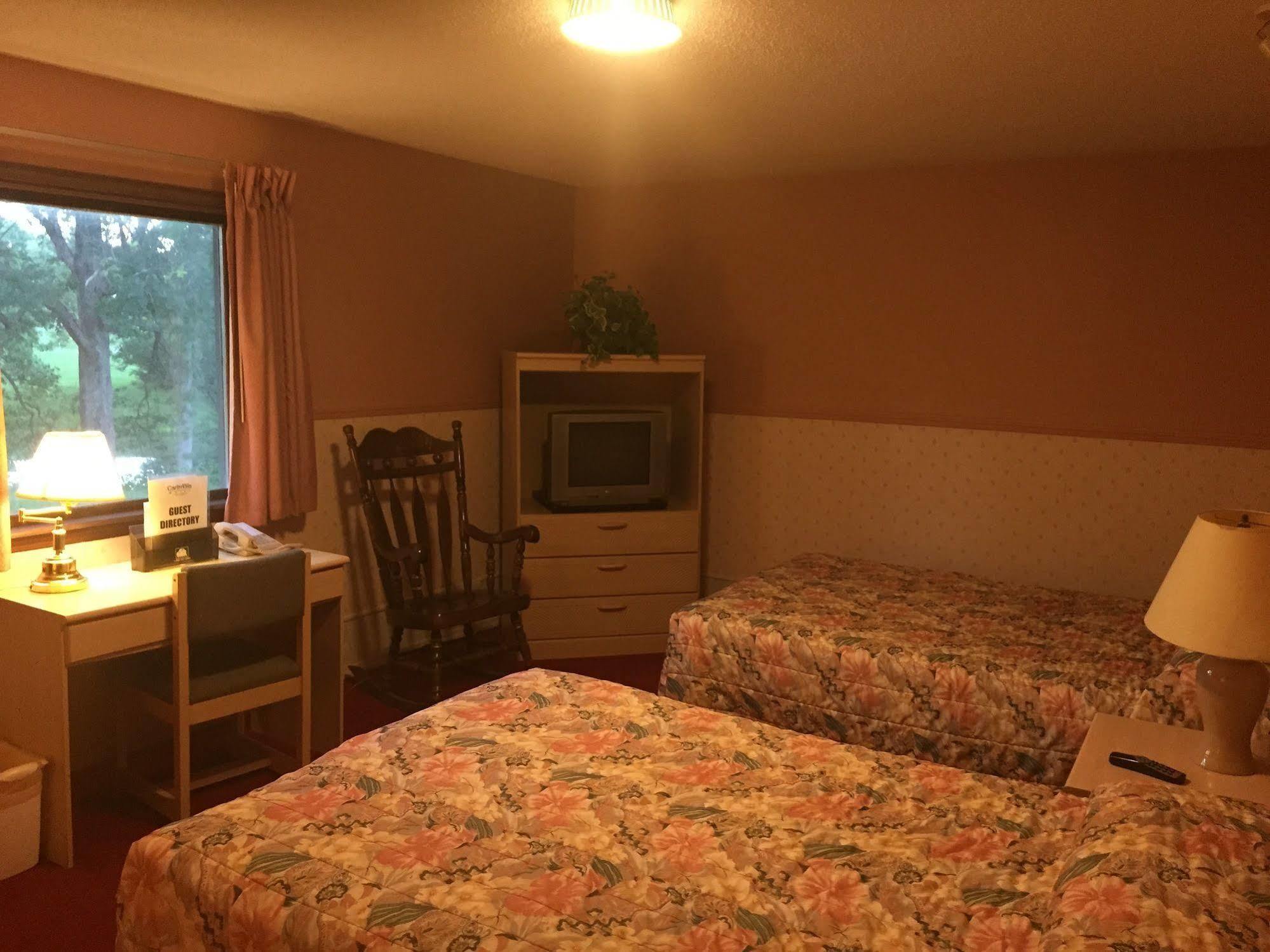 Carlin Villa Motel Carlinville Extérieur photo