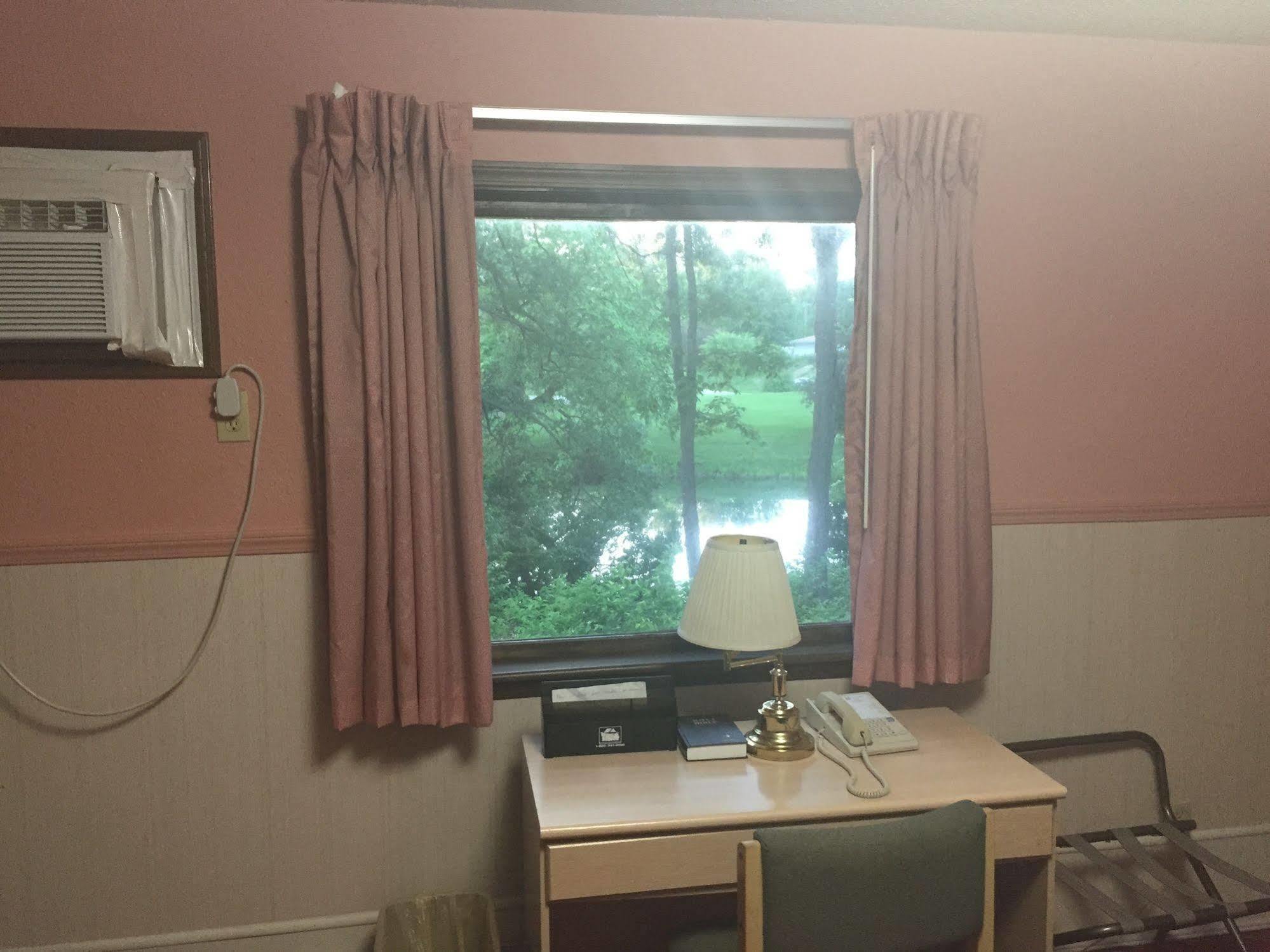 Carlin Villa Motel Carlinville Extérieur photo
